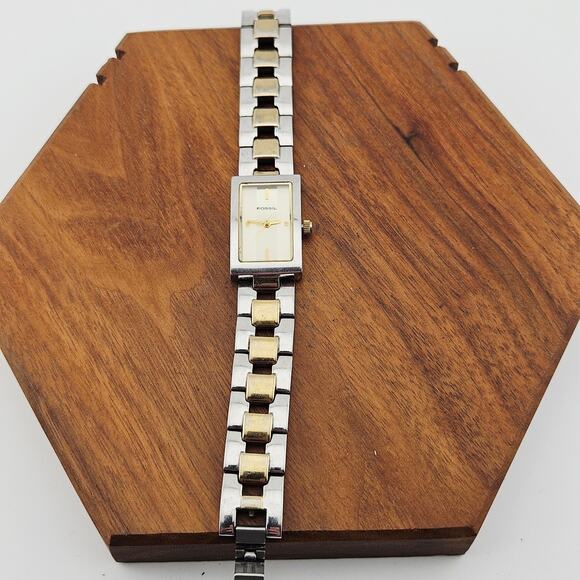Fossil Two Tone Rectangle Dial Minimalist Watch Simple Classy Elevated Basic - Picture 4 of 8